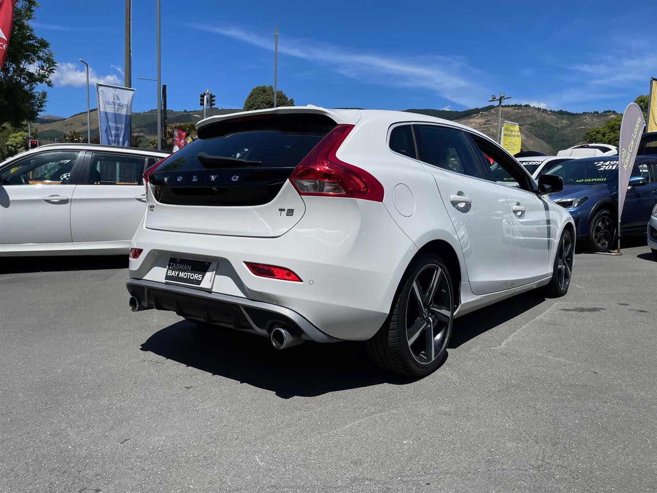 2013 Volvo V40