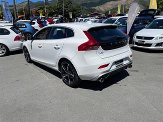 2013 Volvo V40 - Thumbnail