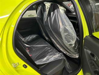 2021 Toyota Yaris - Thumbnail