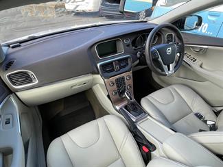 2013 Volvo V40 - Thumbnail