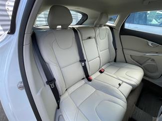 2013 Volvo V40 - Thumbnail