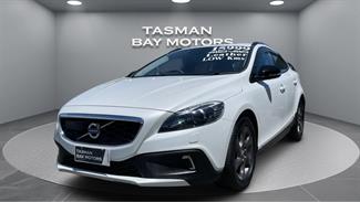 2013 Volvo V40 - Thumbnail