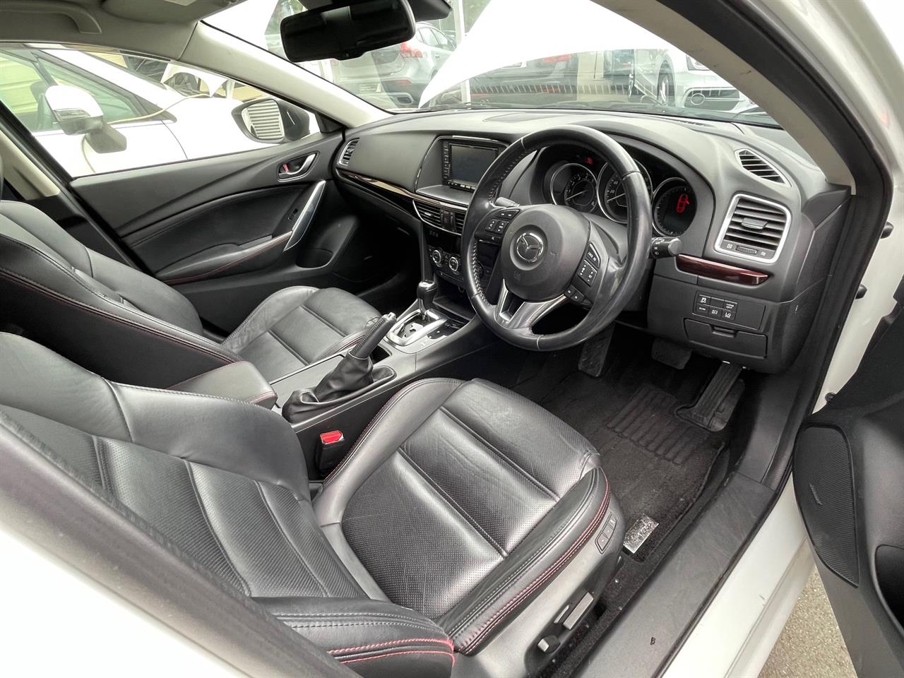 2013 Mazda Atenza