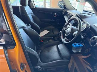 2015 Mini Cooper - Thumbnail