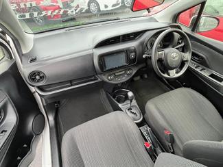 2020 Toyota Vitz - Thumbnail