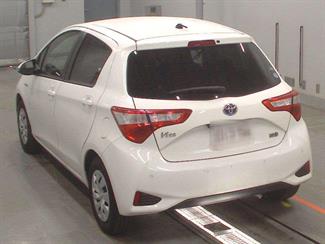 2020 Toyota Vitz - Thumbnail