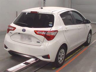2020 Toyota Vitz - Thumbnail