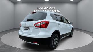 2017 Suzuki SX4 - Thumbnail