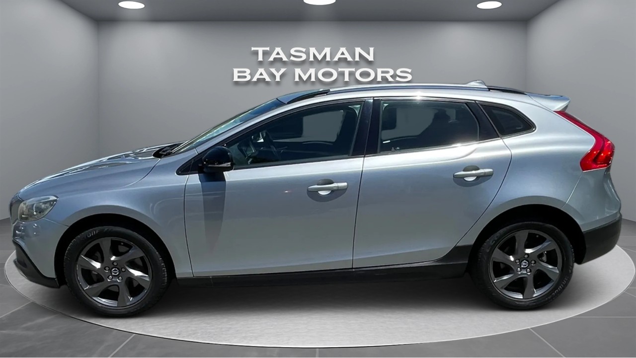 2014 Volvo V40