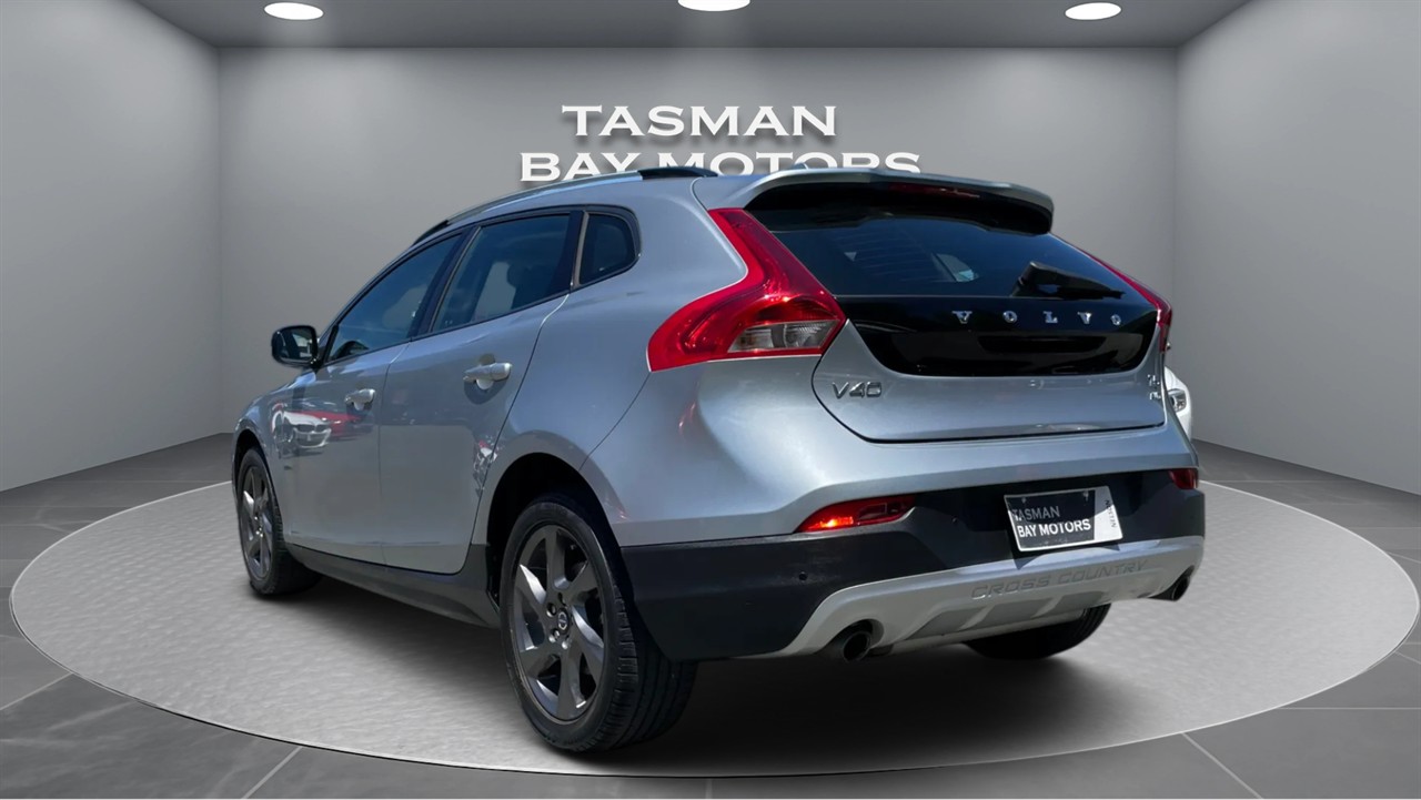 2014 Volvo V40