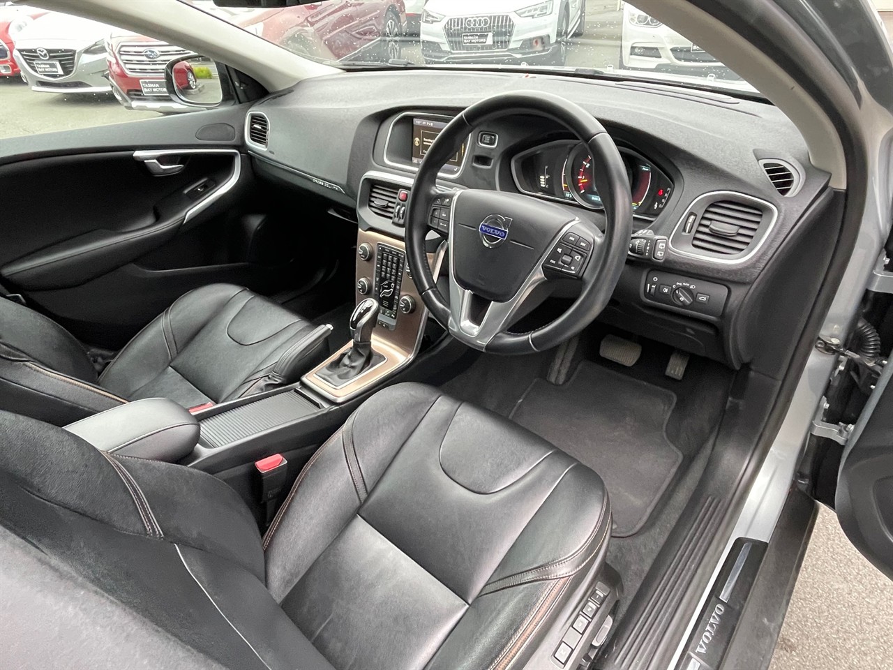 2014 Volvo V40