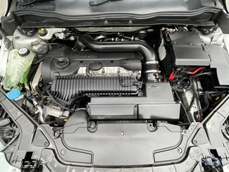 2014 Volvo V40 - Thumbnail