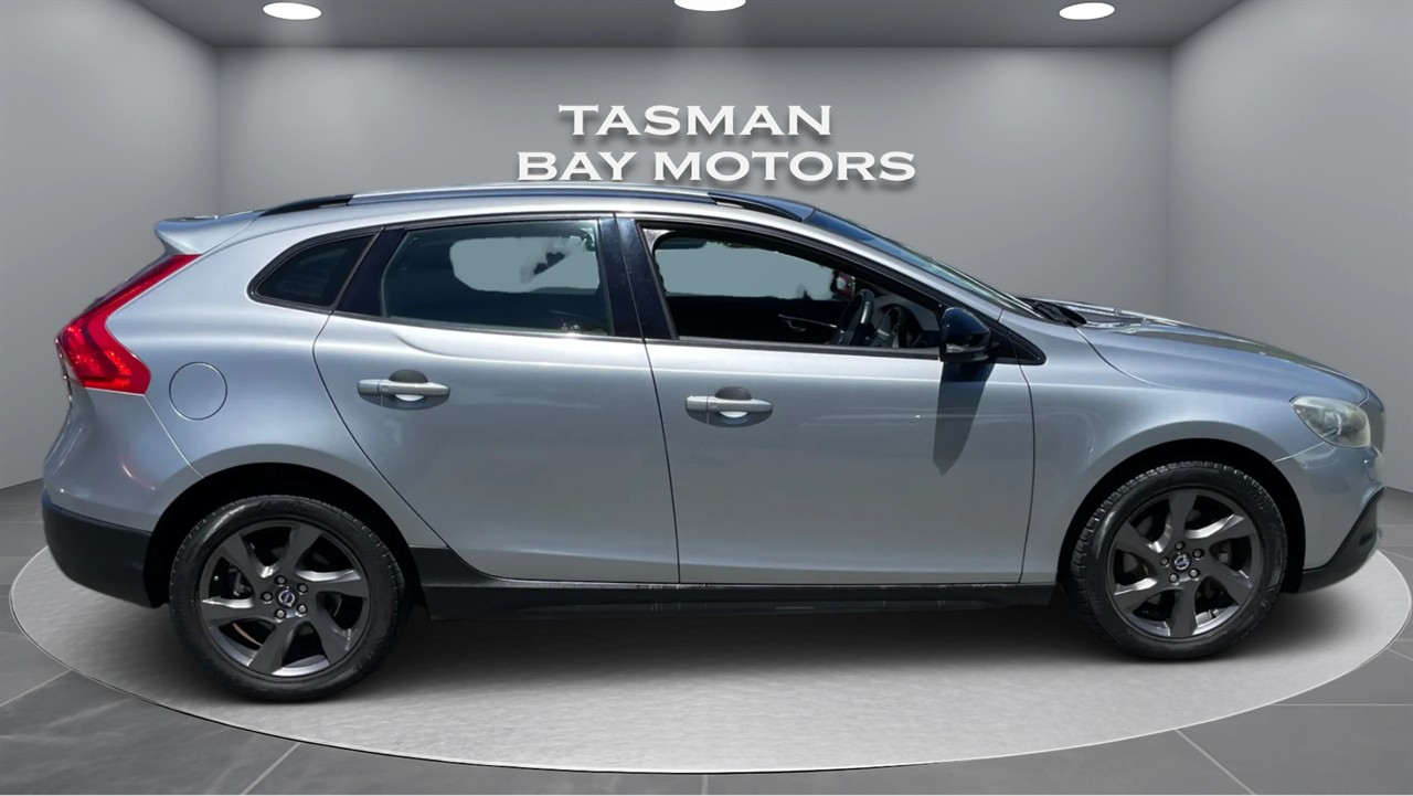 2014 Volvo V40