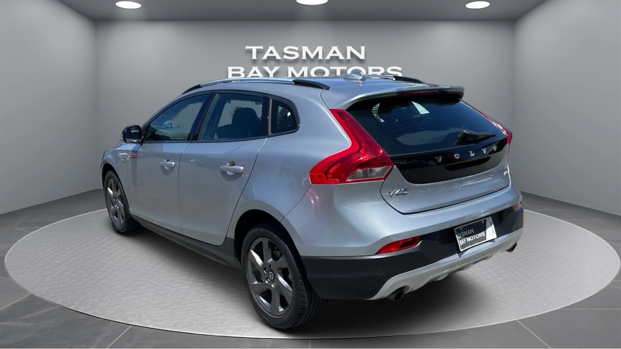 2014 Volvo V40