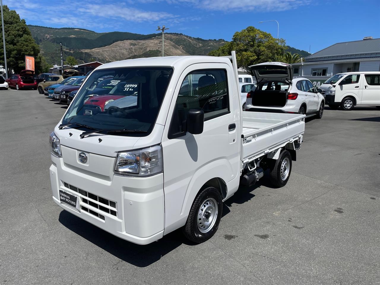 2025 Daihatsu HiJet