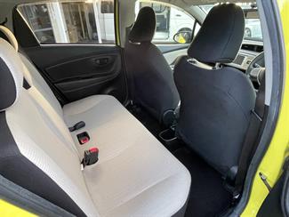 2014 Toyota Vitz - Thumbnail