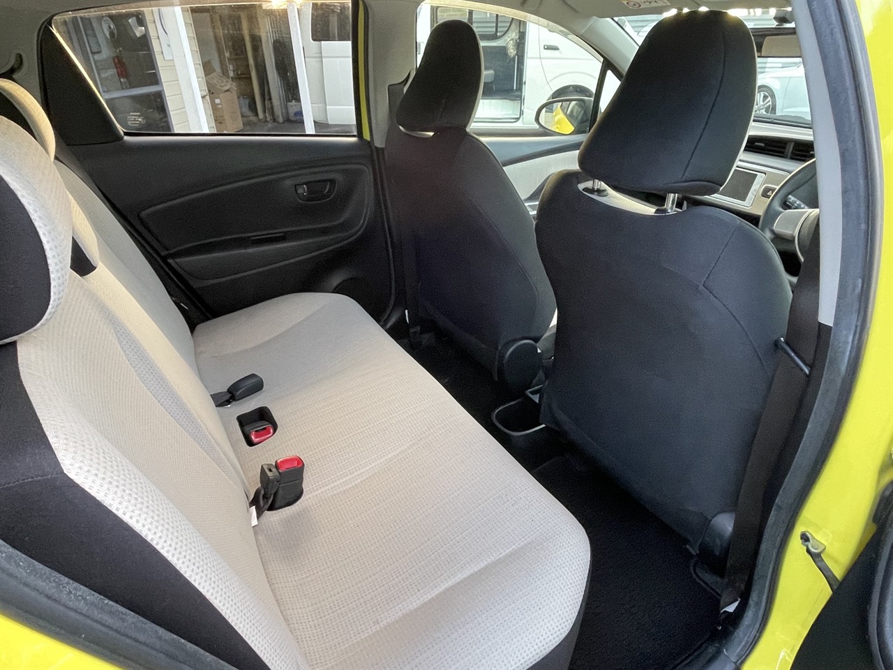 2014 Toyota Vitz