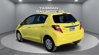 2014 Toyota Vitz - Thumbnail