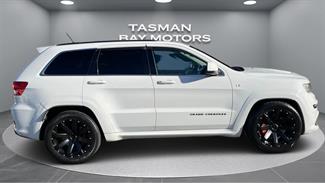 2013 Jeep Grand Cherokee - Thumbnail