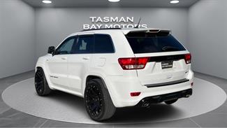 2013 Jeep Grand Cherokee - Thumbnail