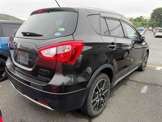2015 Suzuki SX4 - Thumbnail