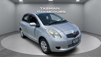 2005 Toyota Vitz - Thumbnail