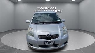 2005 Toyota Vitz - Thumbnail