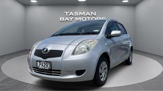 2005 Toyota Vitz - Thumbnail