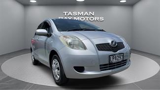 2005 Toyota Vitz - Thumbnail
