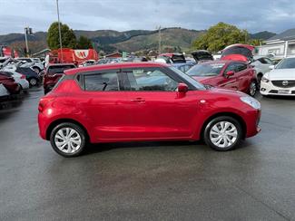 2020 Suzuki Swift - Thumbnail