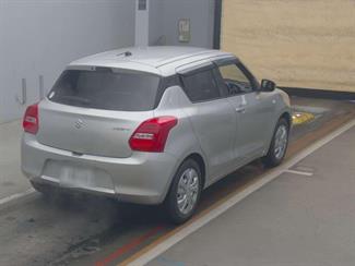 2022 Suzuki Swift - Thumbnail