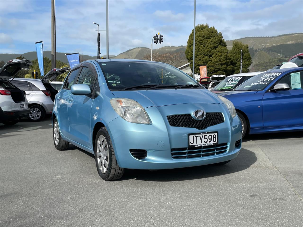 2005 Toyota Vitz