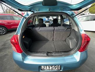 2005 Toyota Vitz - Thumbnail
