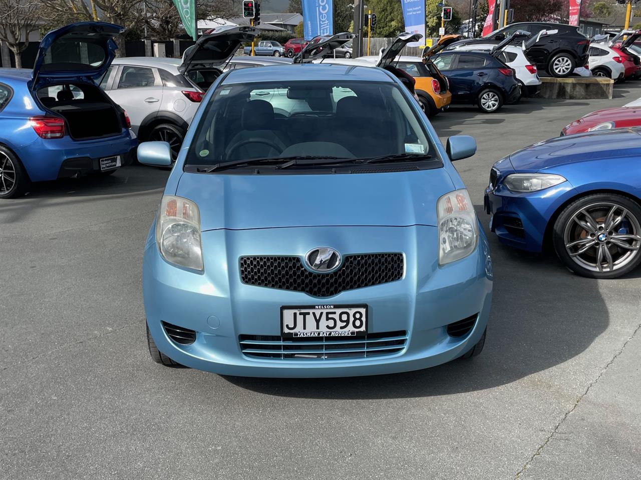 2005 Toyota Vitz