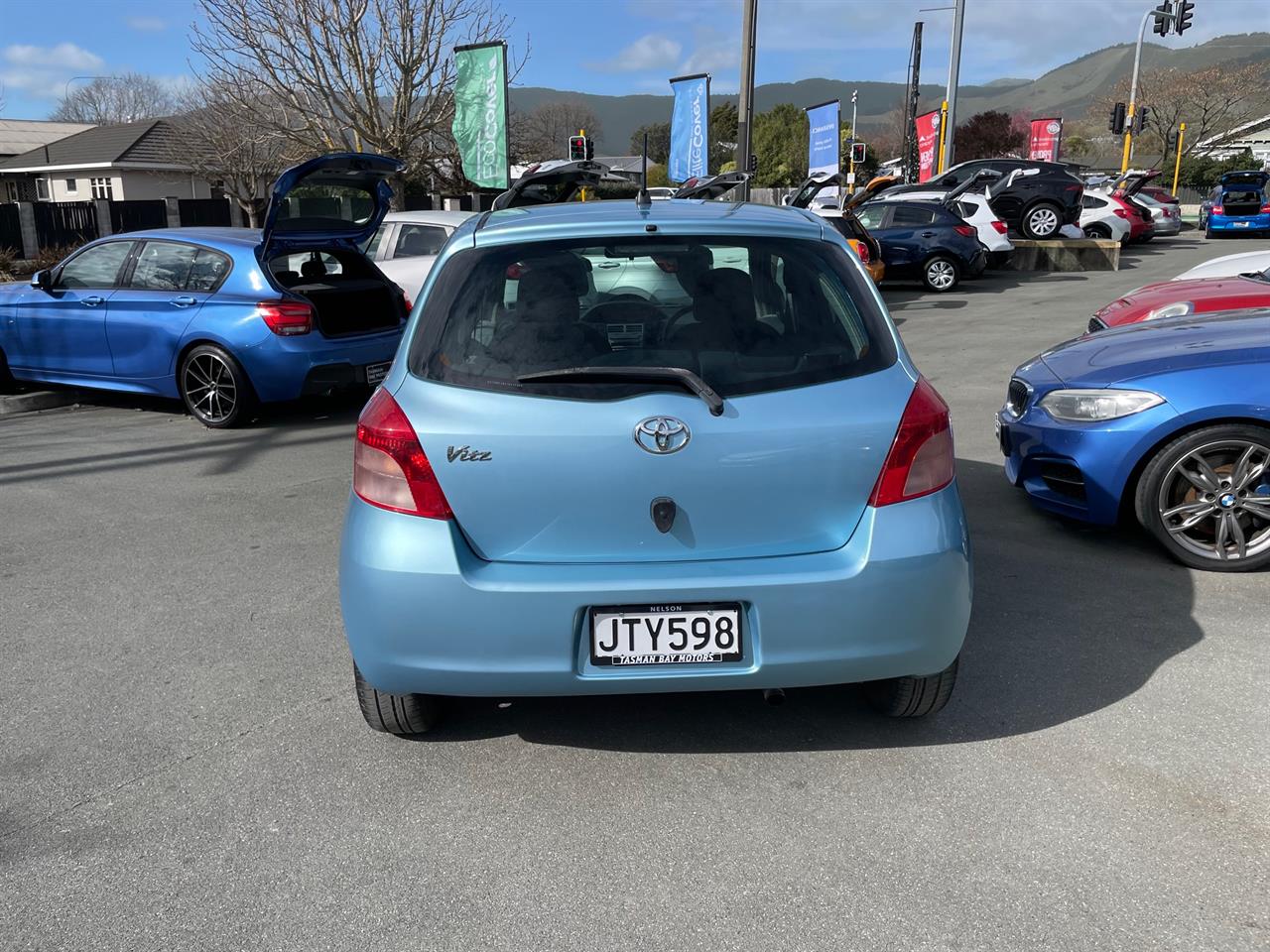 2005 Toyota Vitz