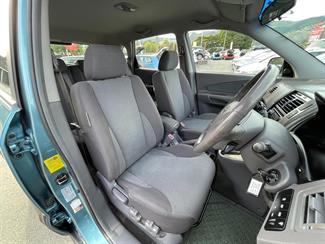 2005 Hyundai Tucson - Thumbnail