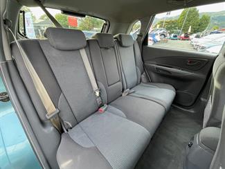 2005 Hyundai Tucson - Thumbnail