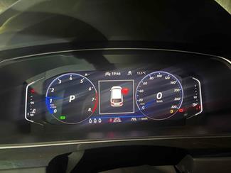 2023 Volkswagen Tiguan - Thumbnail