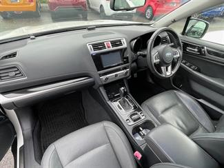 2016 Subaru Outback - Thumbnail