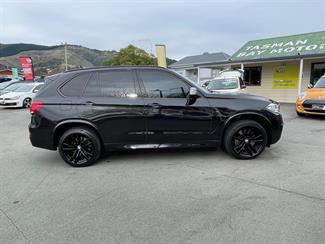 2015 BMW X5 - Thumbnail