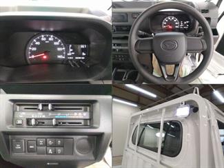 2025 Daihatsu HiJet - Thumbnail