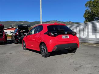 2021 Toyota Yaris - Thumbnail