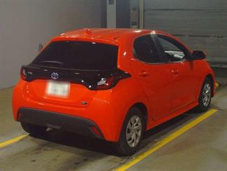 2021 Toyota Yaris - Thumbnail