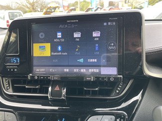 2017 Toyota C-HR - Thumbnail