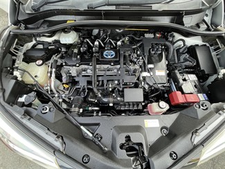 2017 Toyota C-HR - Thumbnail