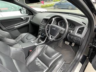 2014 Volvo XC60 - Thumbnail