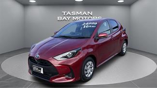 2021 Toyota Yaris - Thumbnail