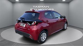 2021 Toyota Yaris - Thumbnail
