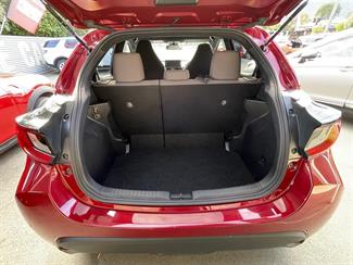 2021 Toyota Yaris - Thumbnail