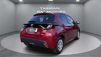 2021 Toyota Yaris - Thumbnail